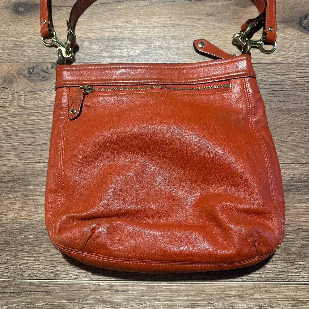 Coach Ashley Leather Hippy Crossbody Bag F20114 Burnt Orange Women OS - Picture 3 of 6
